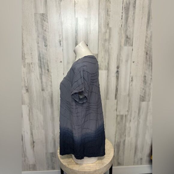 Gray blouse - Picture 4 of 5